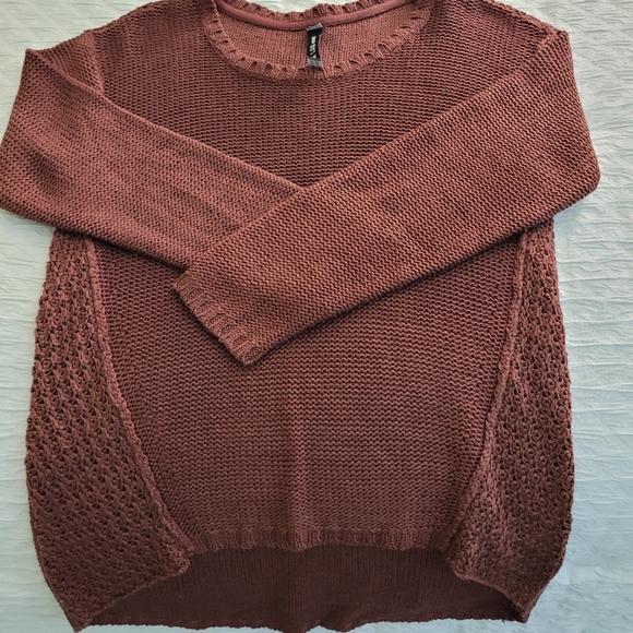 Design Lab pullover sweater - Picture 5 of 12